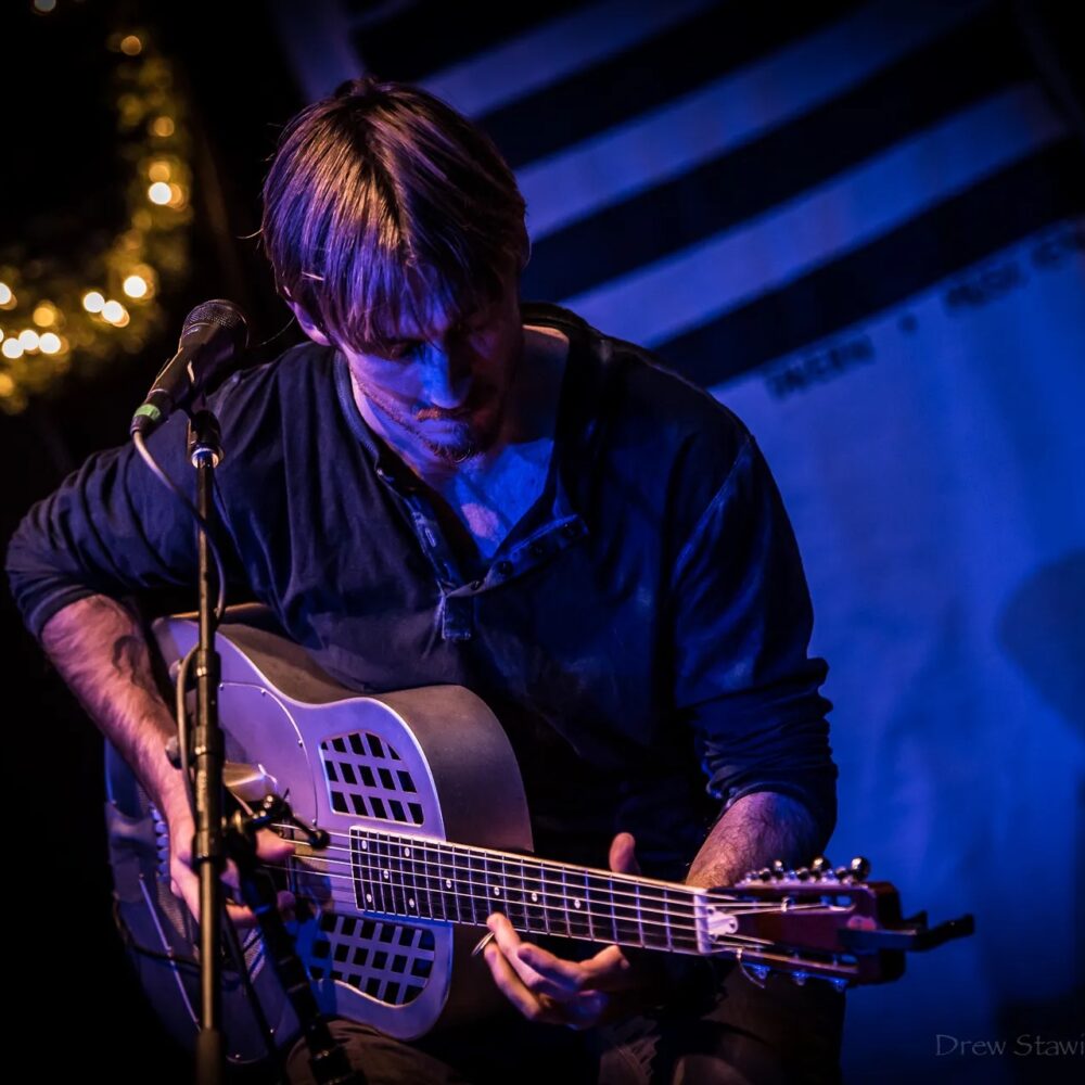 Honky-tonk at Holly’s