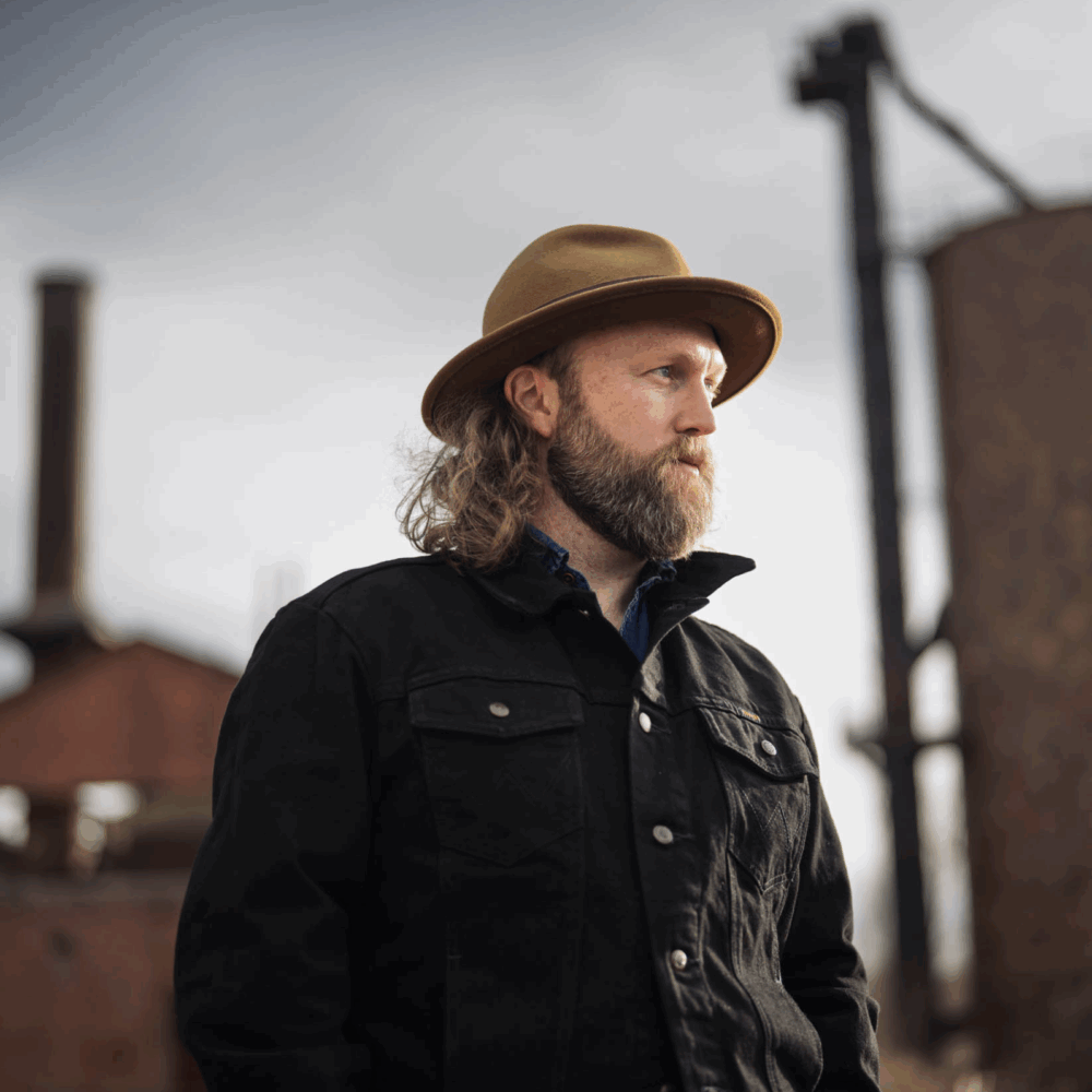 Kai Crowe-Getty of Lord Nelson goes troubadour
