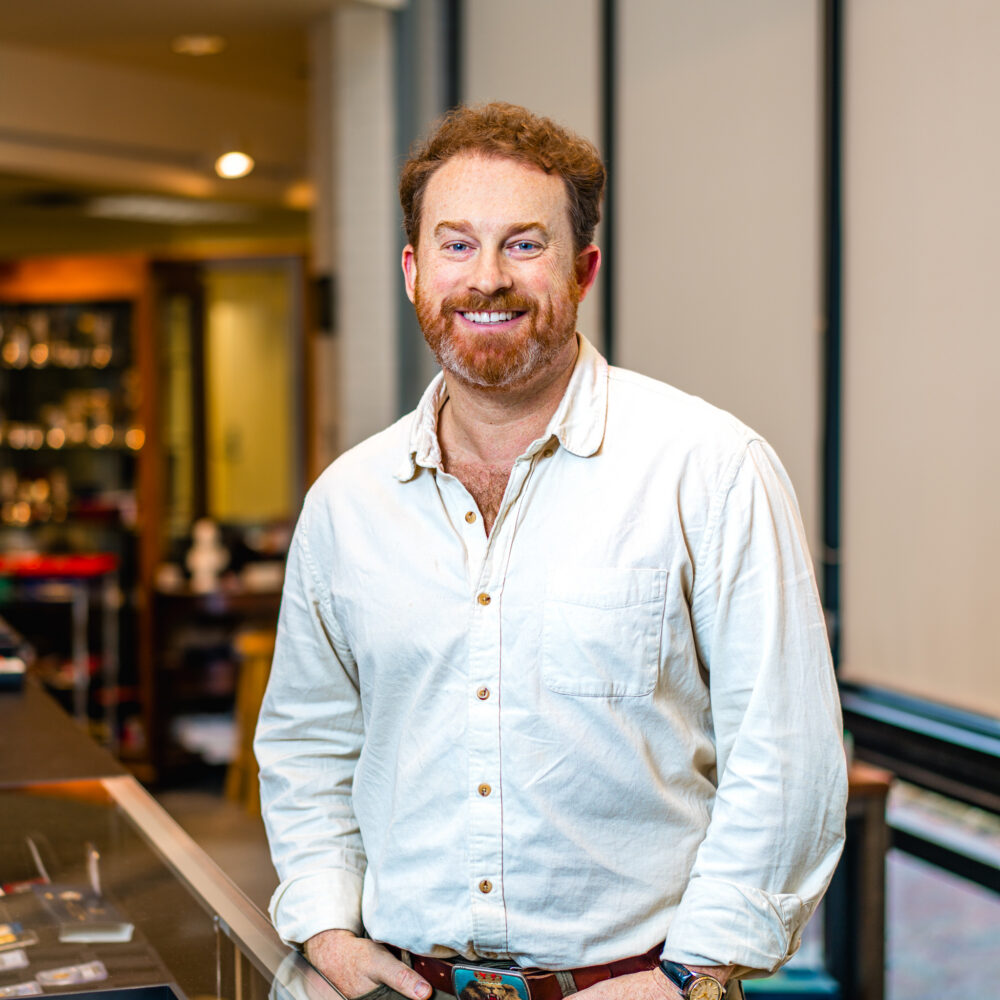 Prices peak and trough—and locals are cashing in their candlesticks and carats