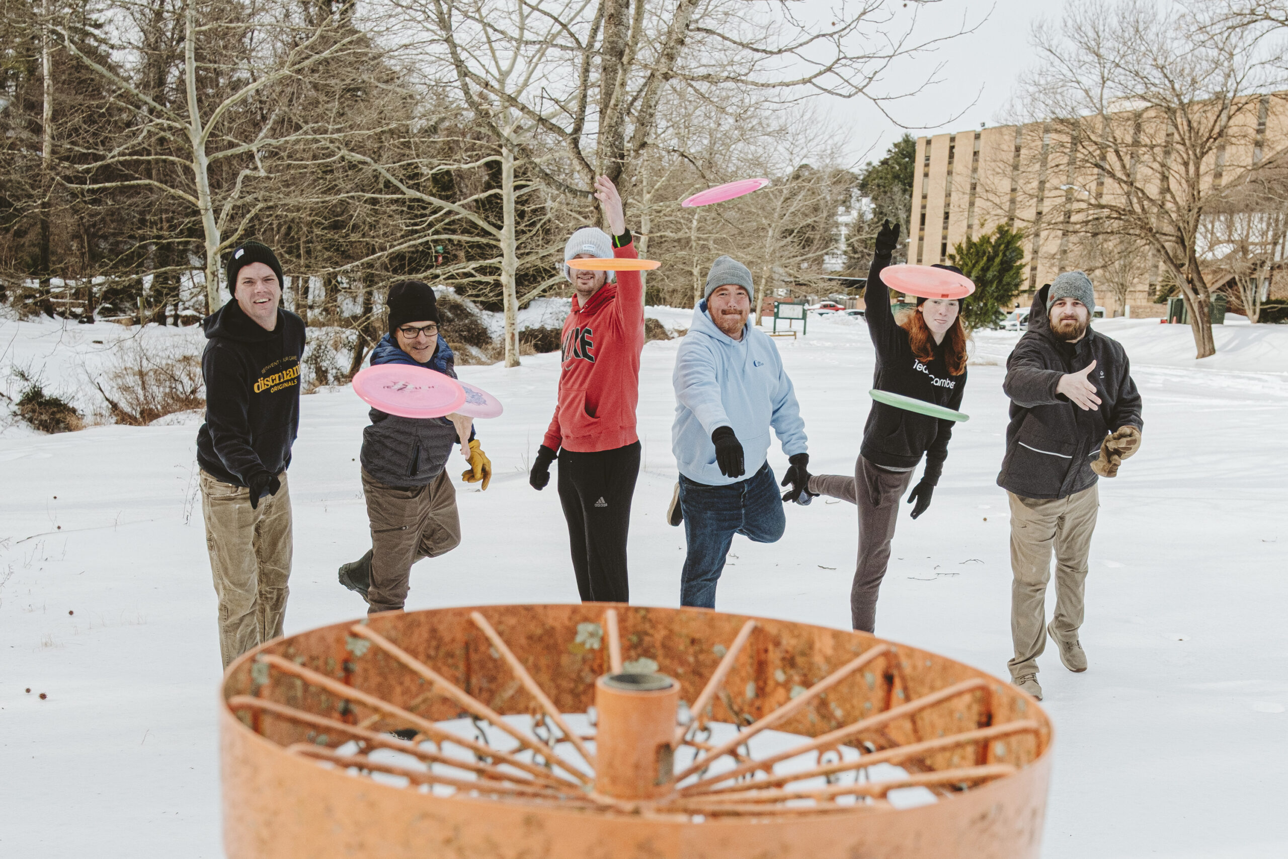 Local disc golfers battle Mother Nature, each other to help feed the hungry